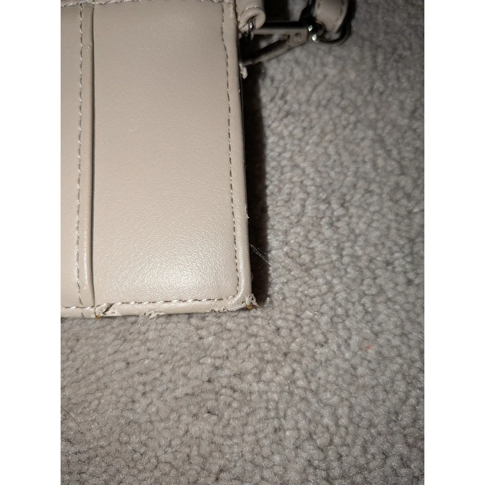 Jen & Co‎ Beige Woven Vegan Leather Crossbody Wallet Bag Card Holder Clutch